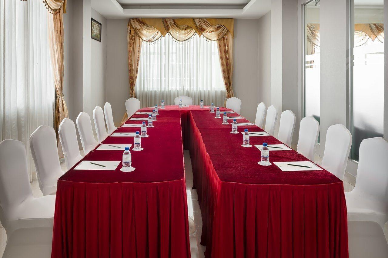 Green Palace Hotel Phnom-Penh Buitenkant foto