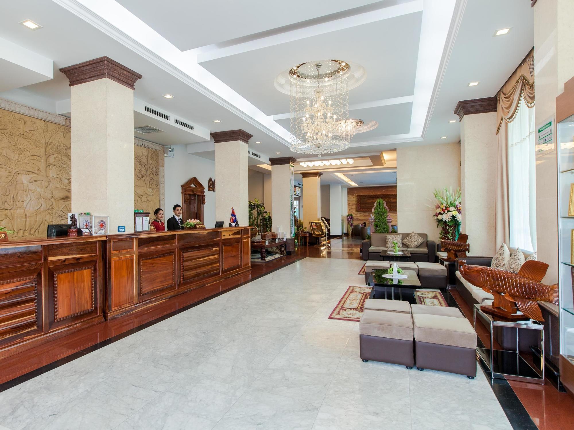 Green Palace Hotel Phnom-Penh Buitenkant foto