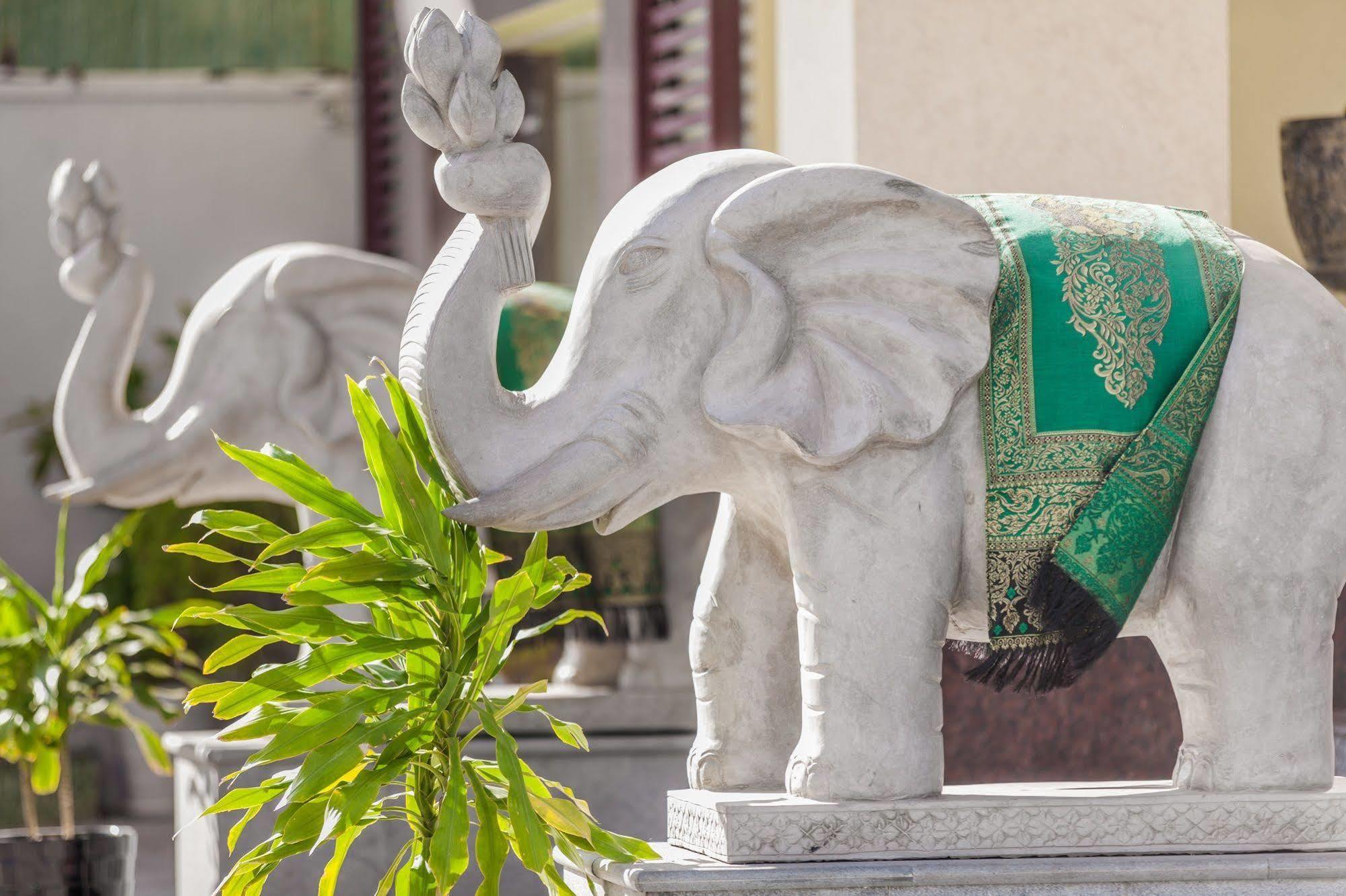 Green Palace Hotel Phnom-Penh Buitenkant foto