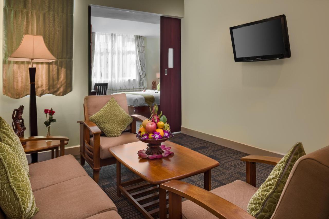 Green Palace Hotel Phnom-Penh Buitenkant foto