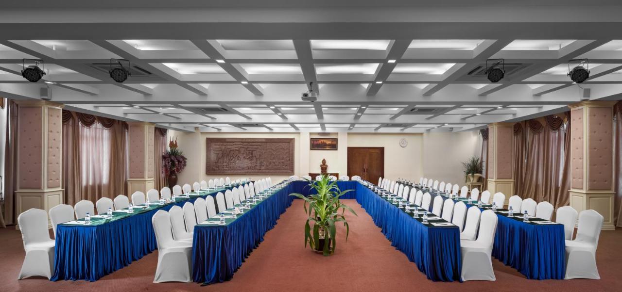 Green Palace Hotel Phnom-Penh Buitenkant foto